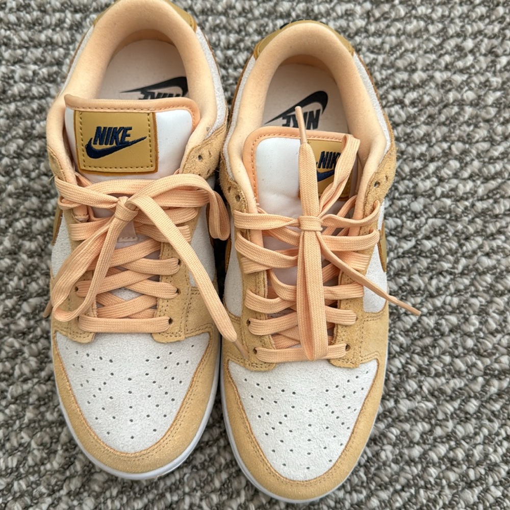 Nike Dunks